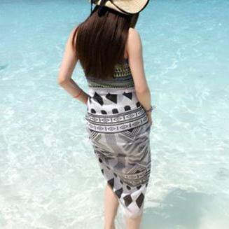 Outdoor sunscreen black white geometric pattern veil beach holiday oversized scarf