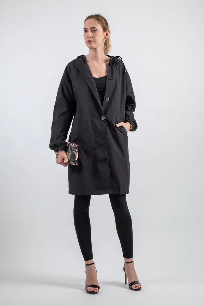 Oversized water-repellent windbreaker rain jacket with hood
